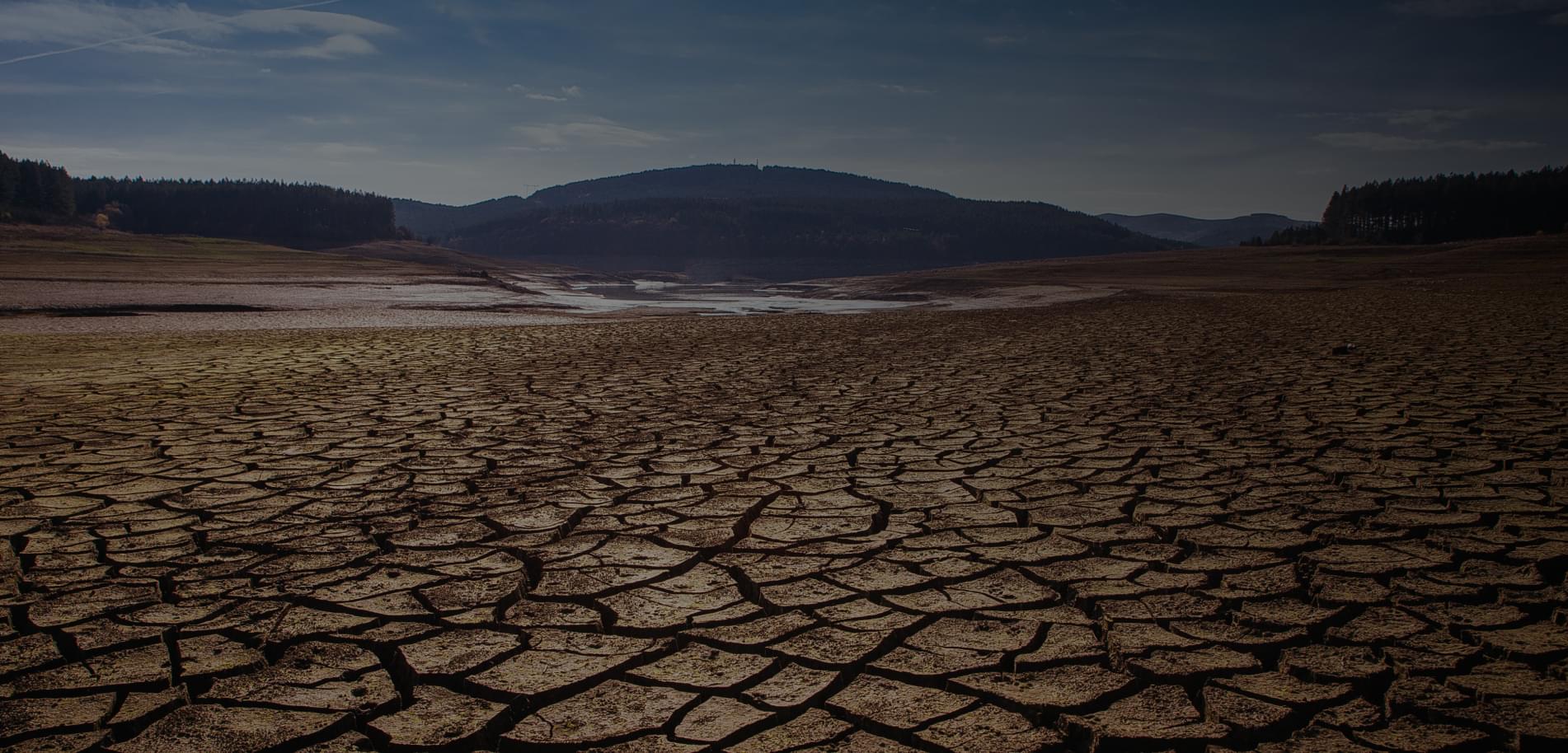 Fotografia de vista área de uma região alagada